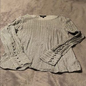 Express shirt ‼️would go great with slacks‼️